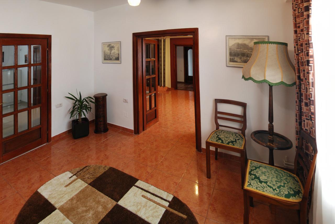 Stay Inn Center Timisoara Ngoại thất bức ảnh